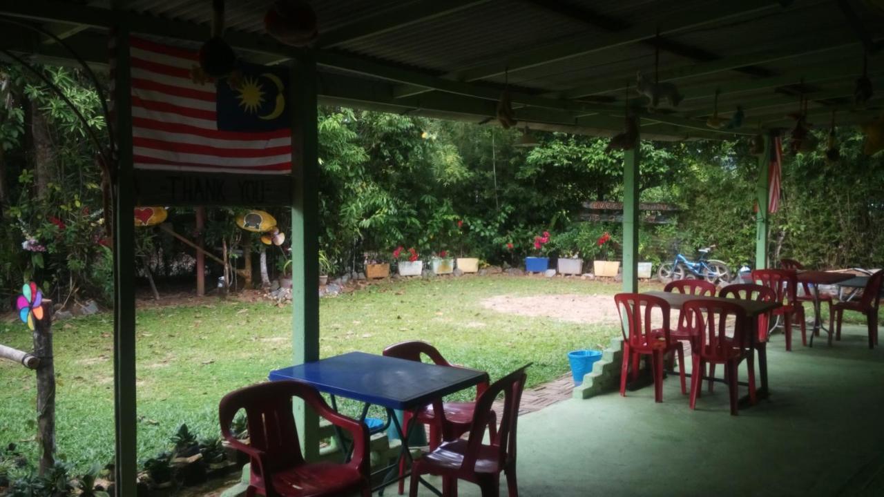 Fatehah Inn Kuala Tahan Exterior foto