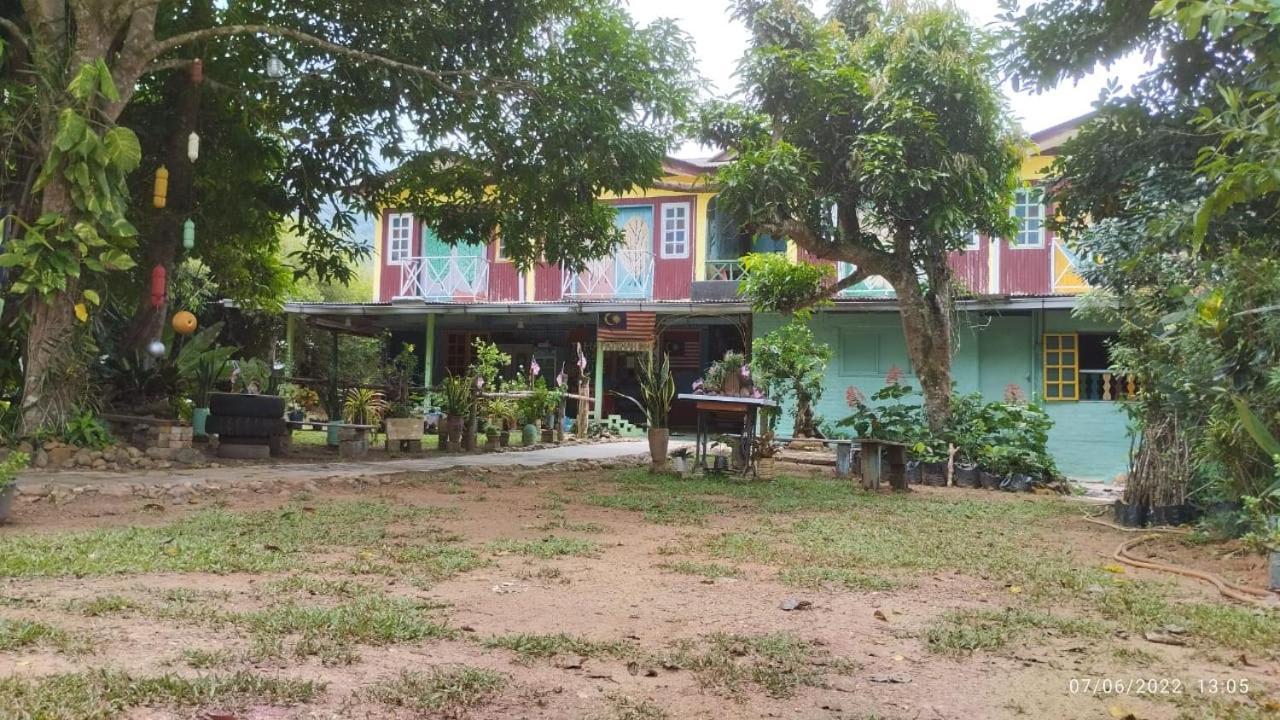 Fatehah Inn Kuala Tahan Exterior foto