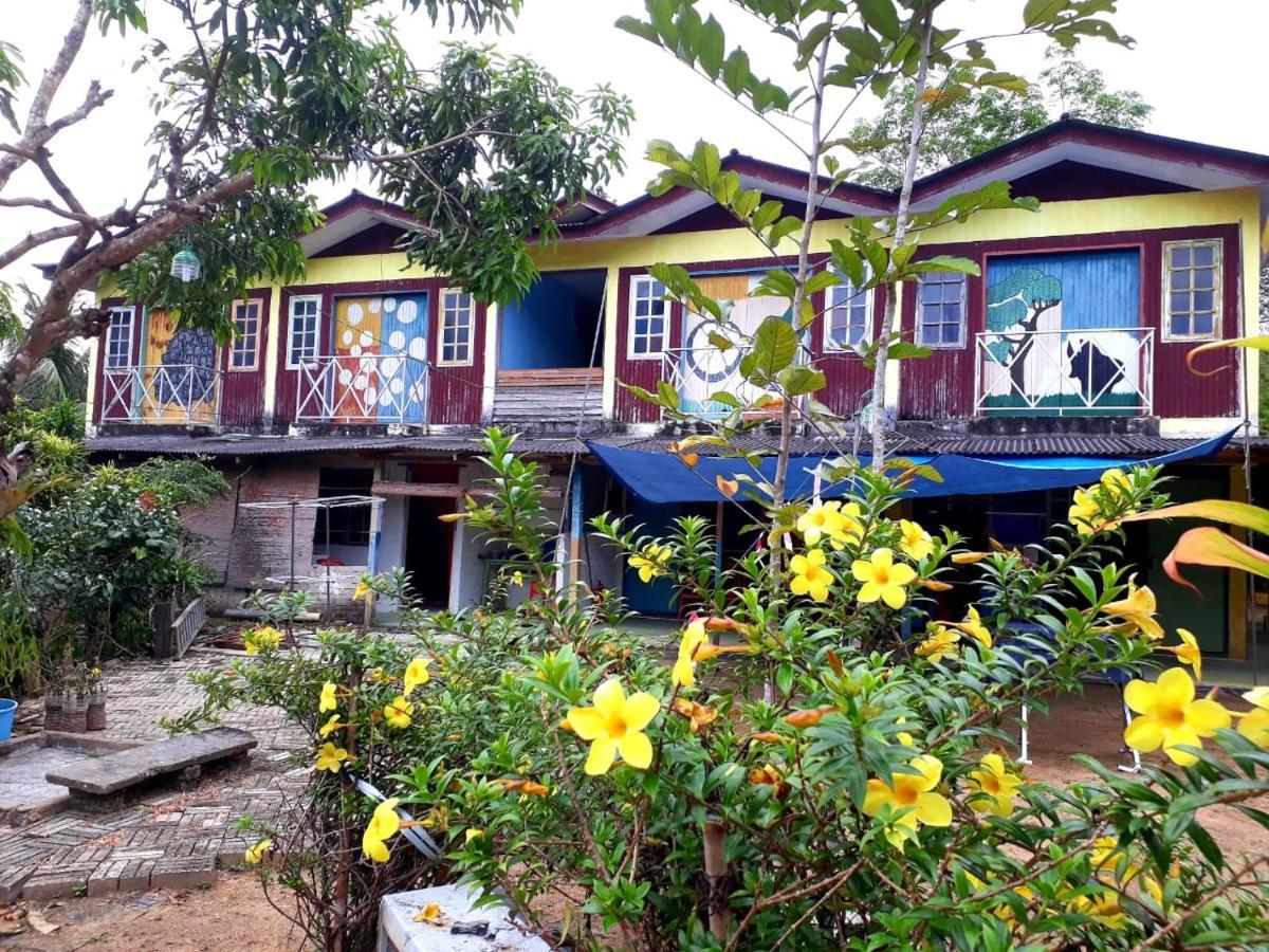 Fatehah Inn Kuala Tahan Exterior foto
