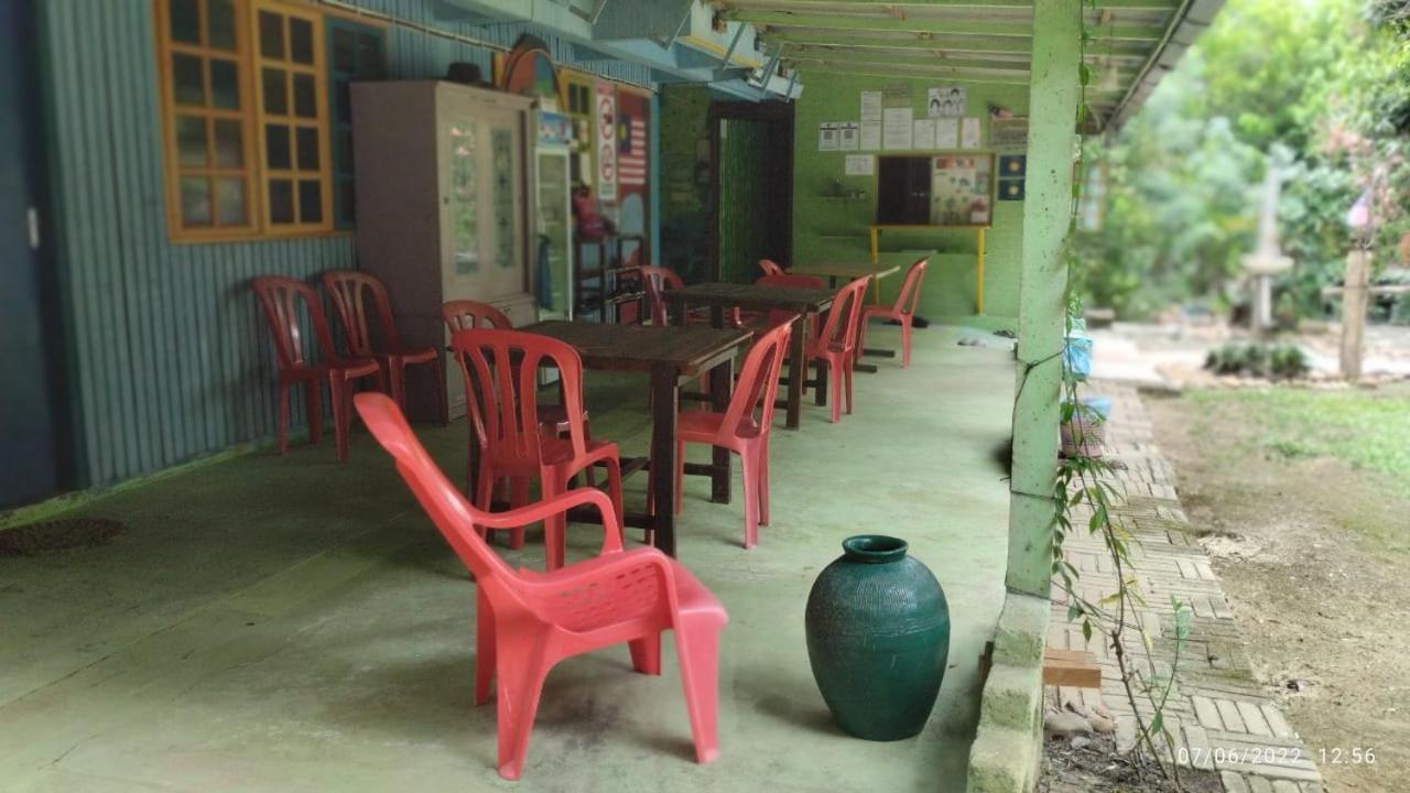 Fatehah Inn Kuala Tahan Exterior foto