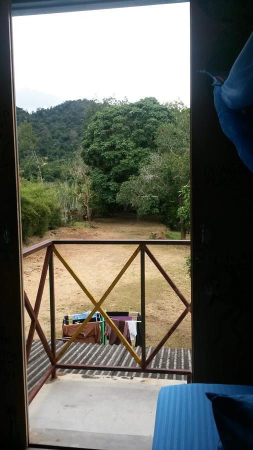 Fatehah Inn Kuala Tahan Exterior foto